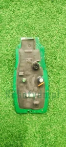 Robomow RL 2000 płytka stacji dokującej 2013.jpg